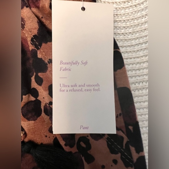 Women’s Pj set size XS and Small 🐆🖤🤎 - Picture 11 of 16